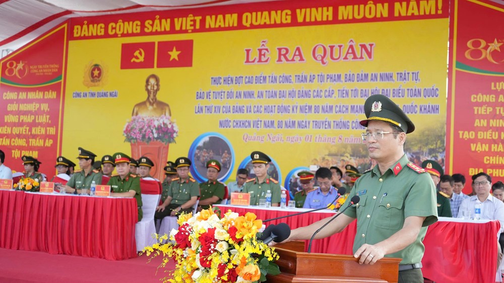 Ra quân thực hiện đợt cao điểm tấn công, trấn áp tội phạm, bảo đảm ANTT - ảnh 2