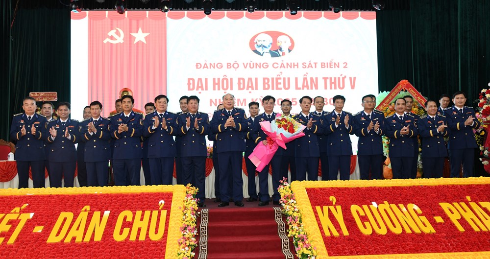 Tô thắm hình ảnh “Bộ đội Cụ Hồ” - Người chiến sĩ Cảnh sát biển - ảnh 6