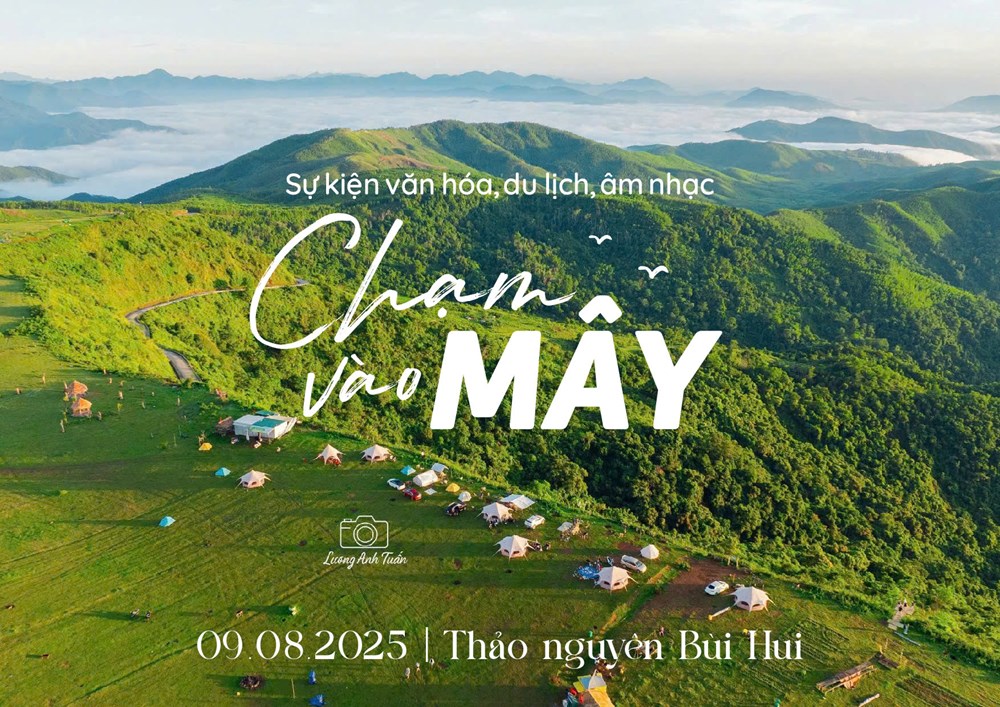 Đêm nhạc “Chạm vào mây” ở xã Đặng Thuỳ Trâm - ảnh 1