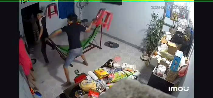 Xác minh clip lan truyền trên mạng xã hội một cô gái bị hành hung - ảnh 1