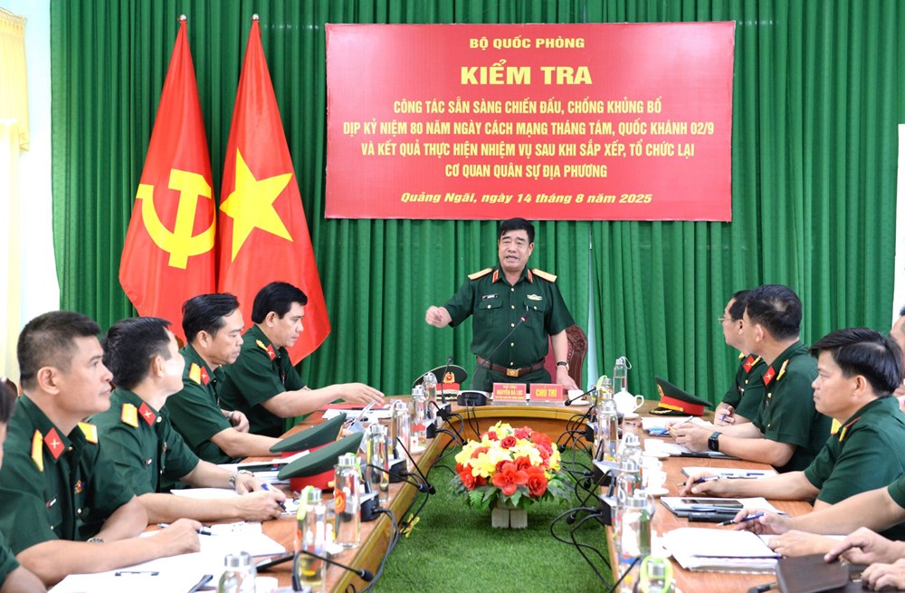 Kiểm tra công tác sẵn sàng chiến đấu dịp kỷ niệm 80 năm Cách mạng Tháng Tám và Quốc khánh 2.9 - ảnh 1