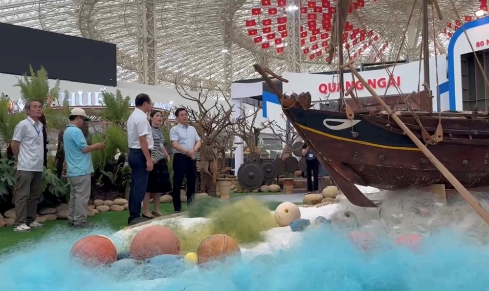 Kiểm tra trưng bày Triển lãm “Quảng Ngãi – Cội nguồn cách mạng, vững bước tương lai” - ảnh 1