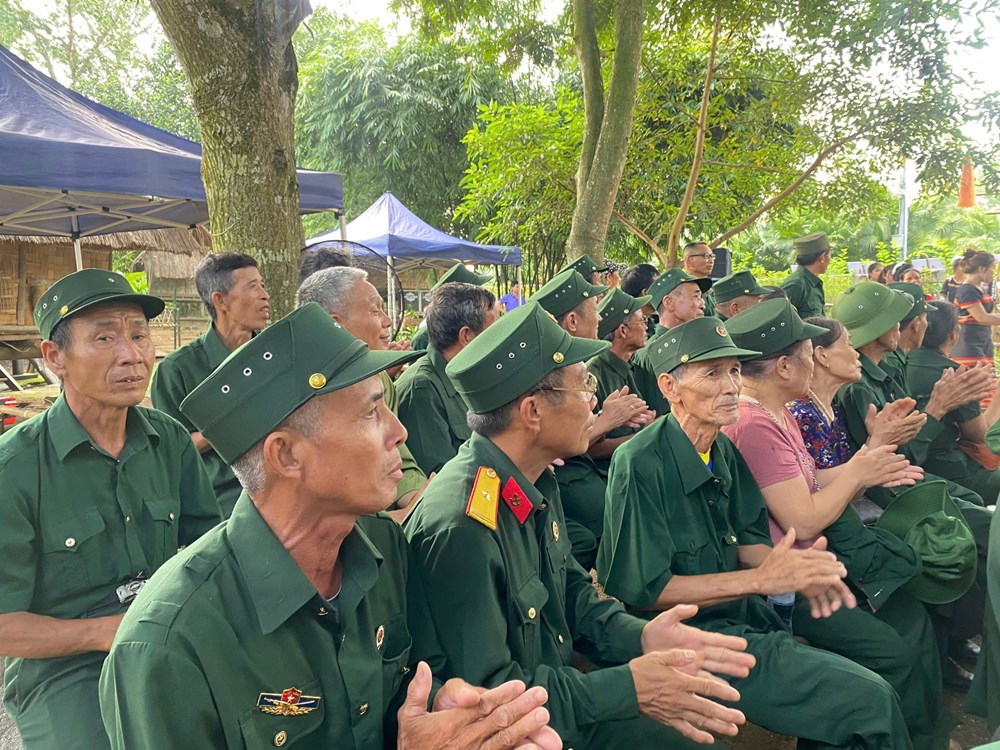 Quảng Ngãi biểu diễn chương trình nghệ thuật “Tiếng vọng buôn làng” - ảnh 4
