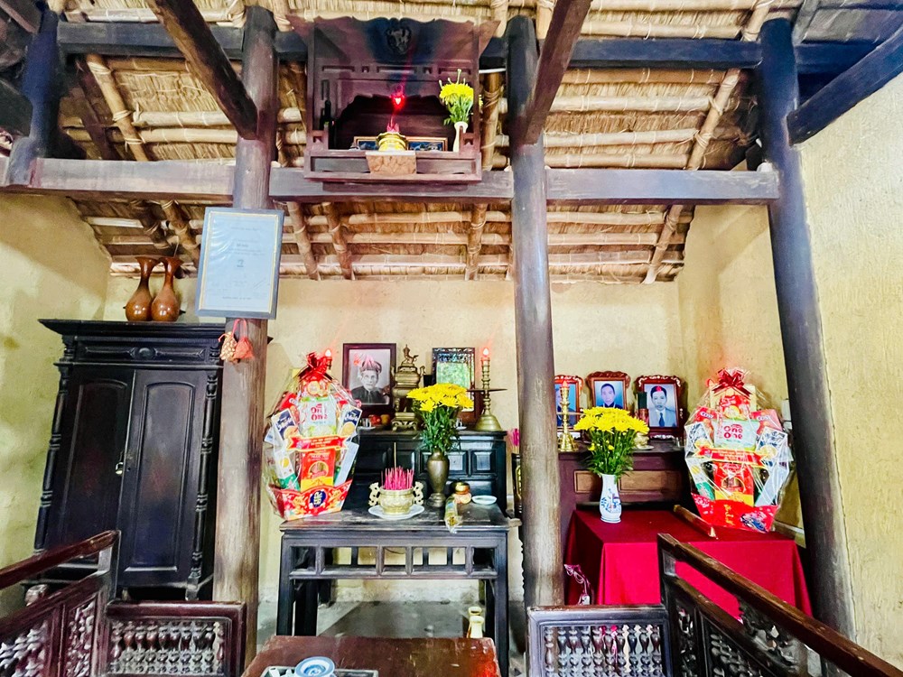 Dâng hương tưởng niệm Nguyên Quyền Chủ tịch nước Huỳnh Thúc Kháng - ảnh 2