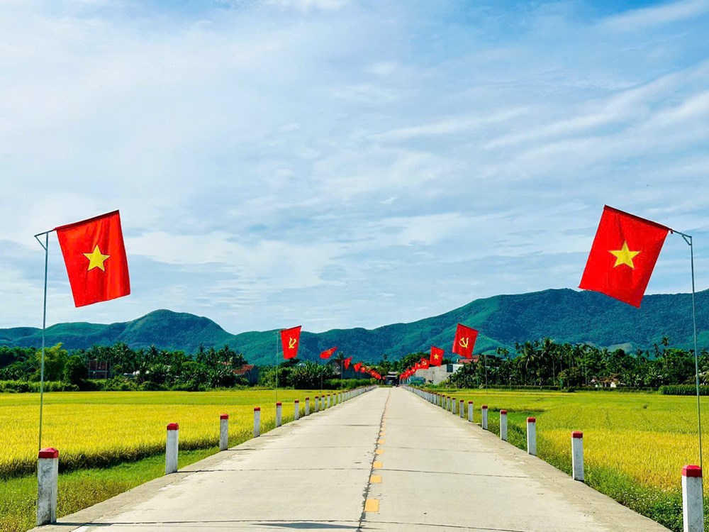 Đẩy mạnh công tác tuyên truyền trực quan chào mừng Đại hội Đảng bộ tỉnh Quảng Ngãi - ảnh 4