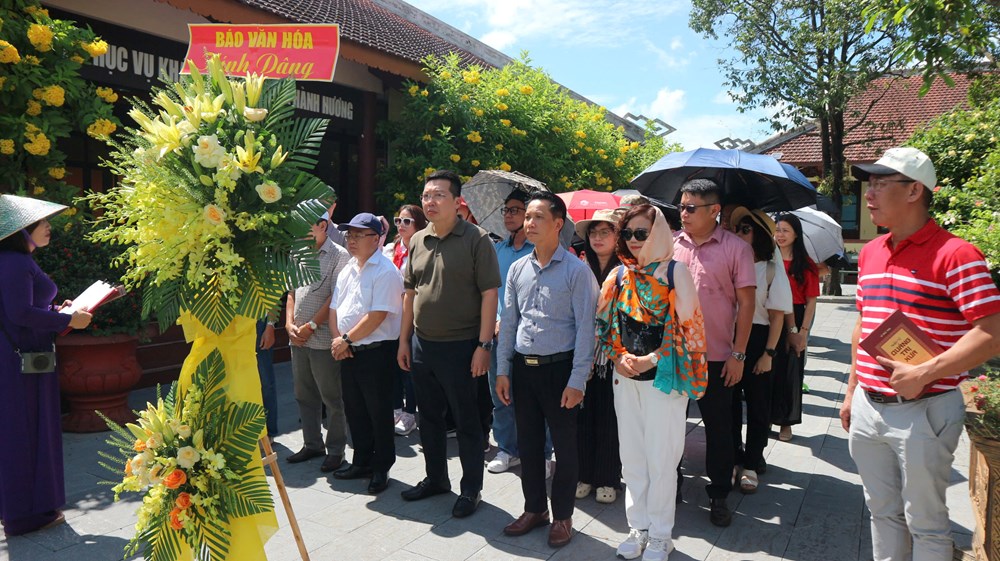 Báo Văn Hóa tri ân các Anh hùng liệt sĩ tại Quảng Trị - ảnh 4