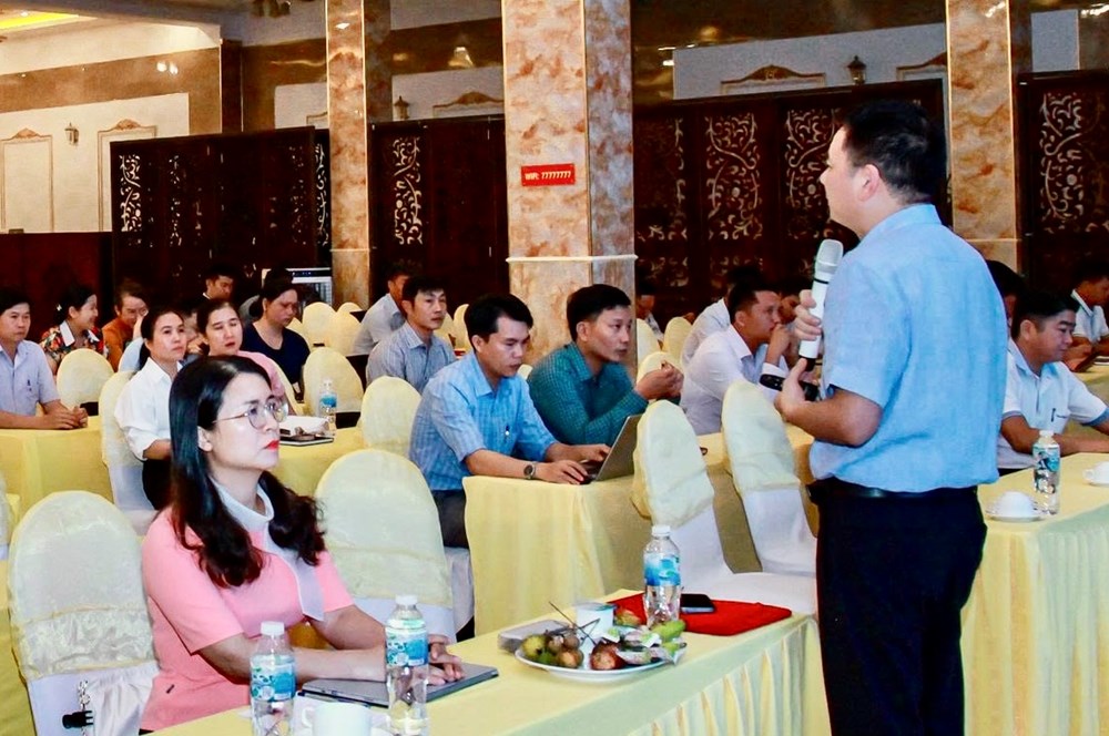 Bồi dưỡng nghiệp vụ cho lực lượng trực tiếp làm công tác thông tin và truyền thông cơ sở - ảnh 1