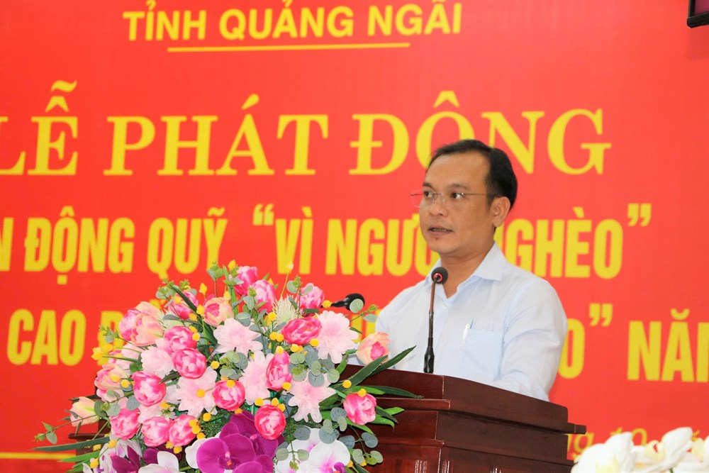 Quảng Ngãi tiếp nhận hơn 2,2 tỉ đồng ủng hộ quỹ “Vì người nghèo” - ảnh 1