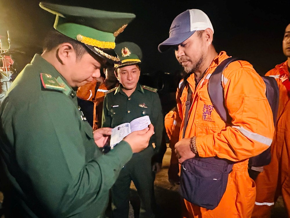 Xây dựng phương án xử lý tình huống xấu nhất đối với sự cố tàu Star Bueno mắc cạn - ảnh 3