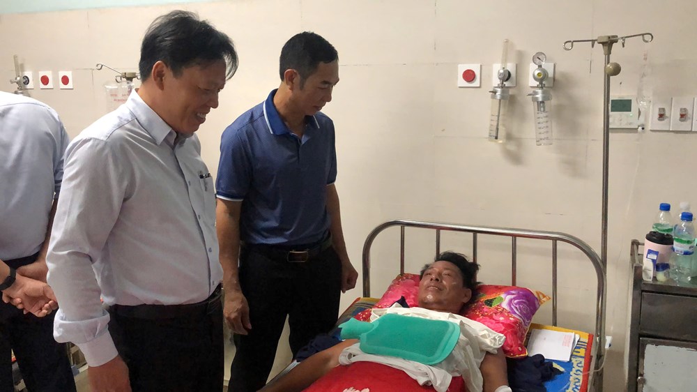 “Phép màu” đến với 3 người dân mất tích trên biển ở Lý Sơn - ảnh 4