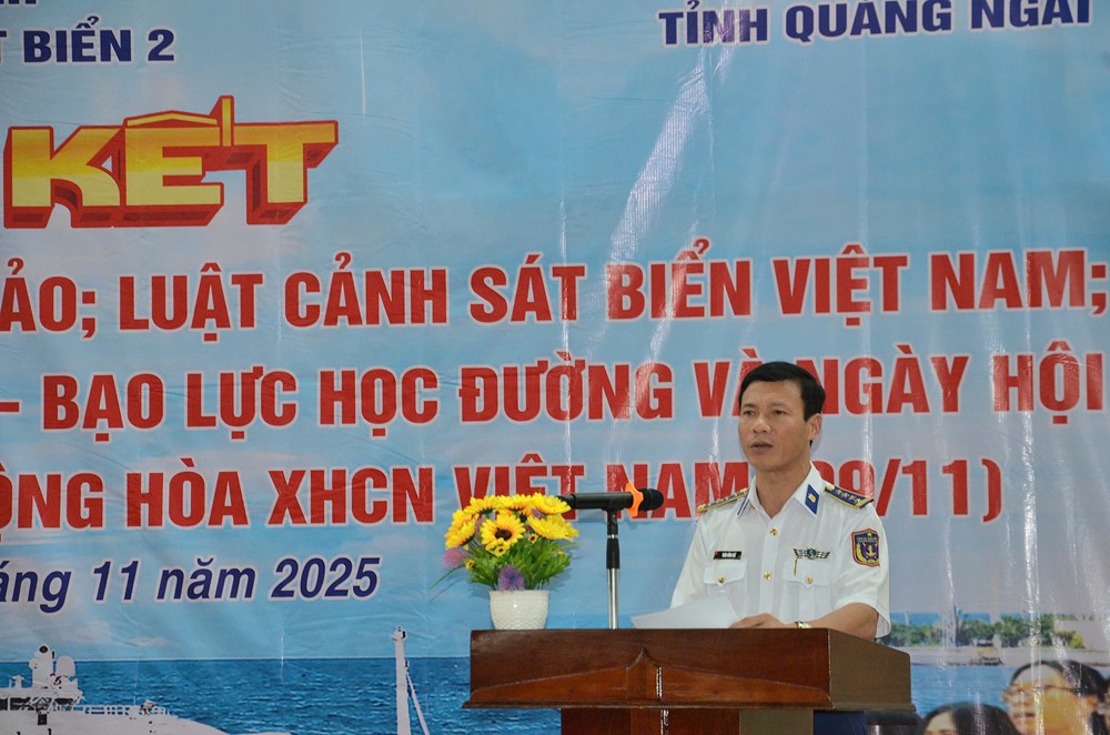 Lan tỏa tình yêu biển, đảo quê hương đến học sinh ở Quảng Ngãi - ảnh 1