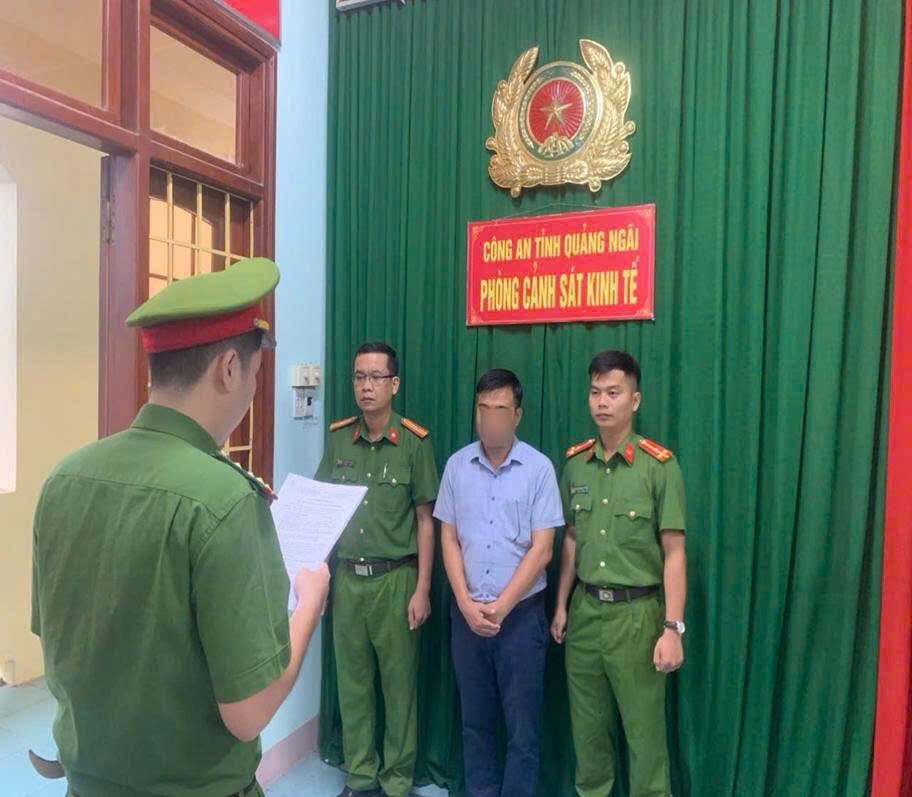 Khởi tố hai bị can liên quan vụ chôn lấp hơn 117 tấn chất thải nguy hại - ảnh 3