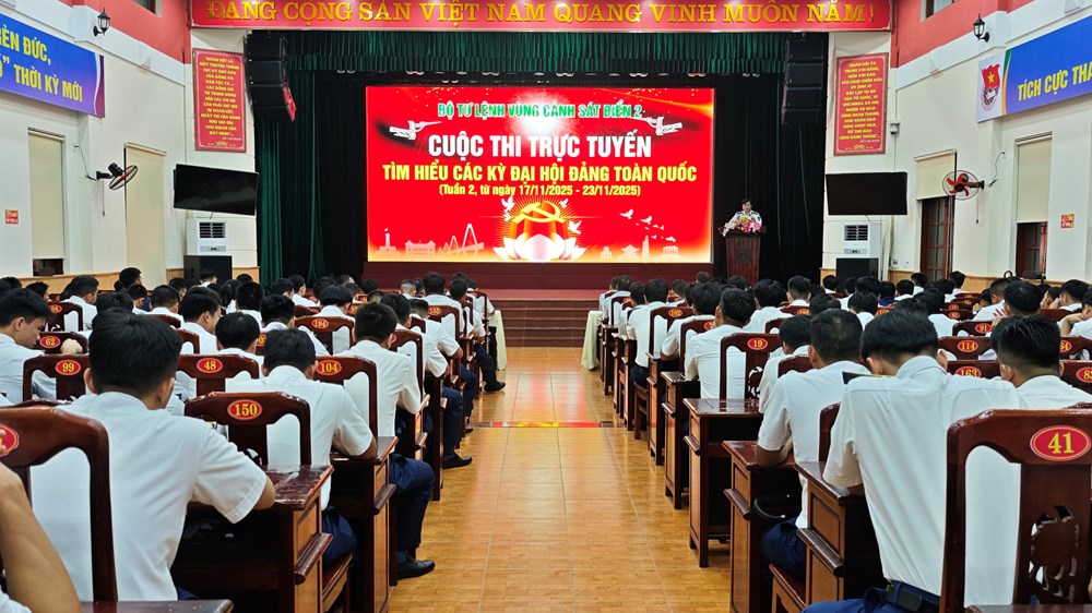 Vùng Cảnh sát biển 2 giáo dục truyền thống qua tác phẩm điện ảnh “Mưa đỏ” - ảnh 4