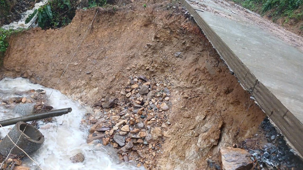 Quảng Ngãi công bố tình huống khẩn cấp thiên tai do mưa, lũ gây ra - ảnh 3