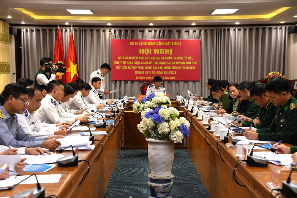 Vùng Cảnh sát biển 2 phối hợp thực hiện hiệu quả đợt cao điểm chống khai thác IUU - ảnh 1