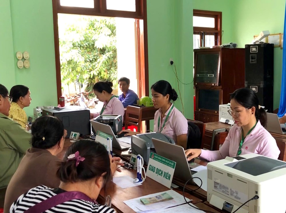 Nguồn vốn tín dụng chính sách giúp học sinh, sinh viên khó khăn tạo dựng tương lai - ảnh 1