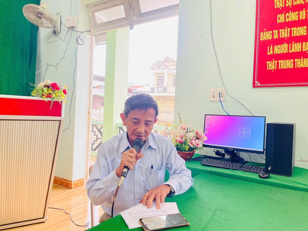 Xã Nghĩa Hành đưa thông tin giảm nghèo đến gần dân hơn - ảnh 3