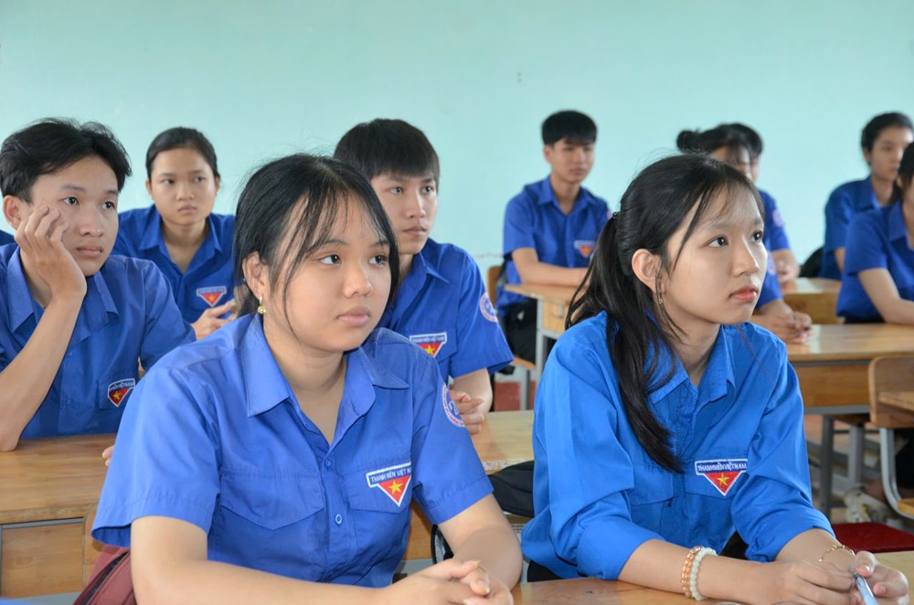 Nâng cao nhận thức của học sinh nông thôn về nghề nghiệp - ảnh 5