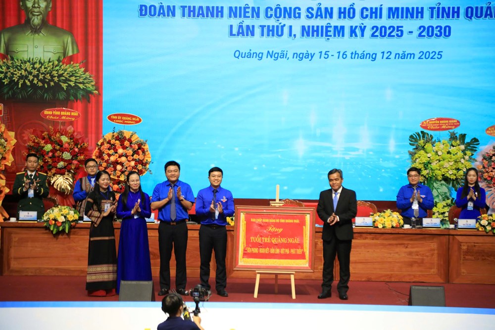 Tuổi trẻ Quảng Ngãi “Tiên phong - Đoàn kết - Bản lĩnh - Đột phá - Phát triển” - ảnh 1