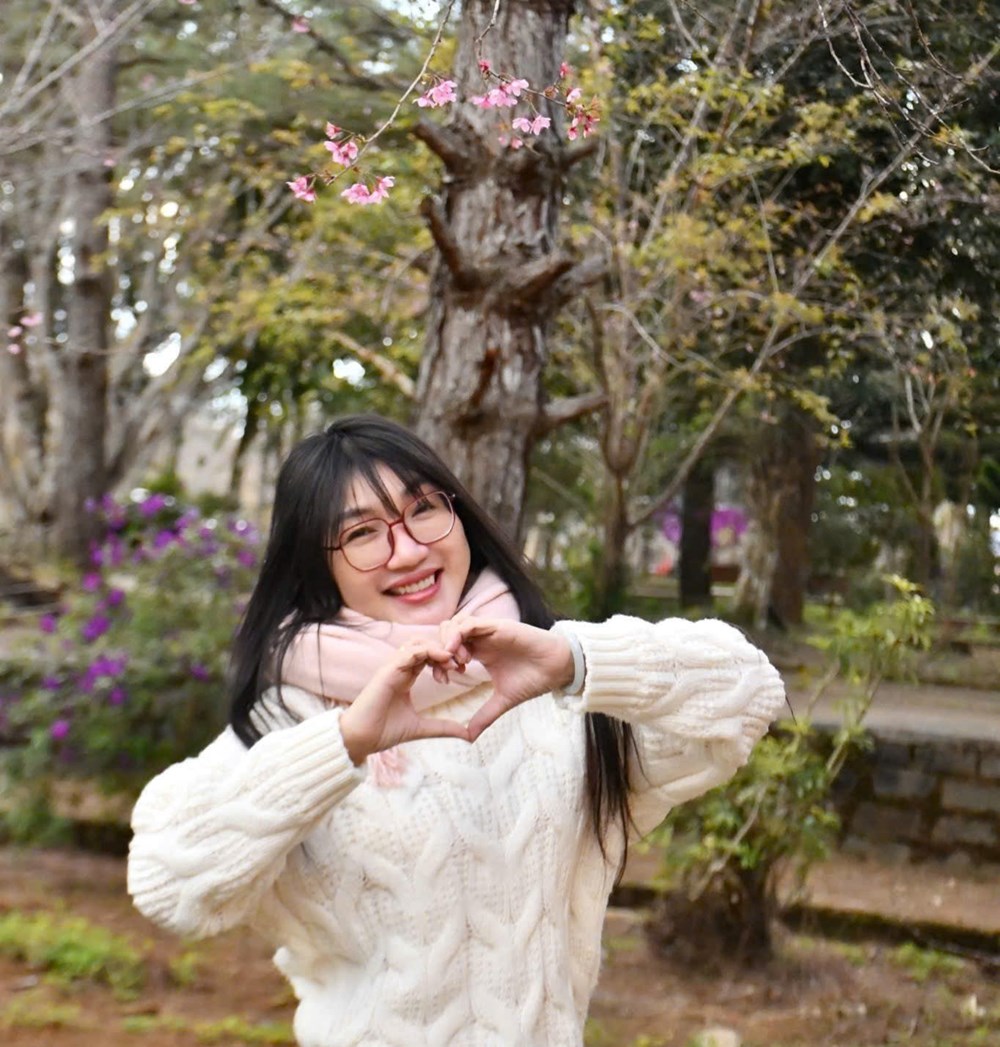 Hàng nghìn du khách đổ về Khu du lịch Măng Đen trong ngày đầu nghỉ lễ Tết Dương lịch - ảnh 5