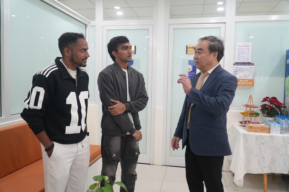 Quảng Ngãi có đơn vị y tế tư nhân đầu tiên đủ điều kiện khám cho người nước ngoài - ảnh 1