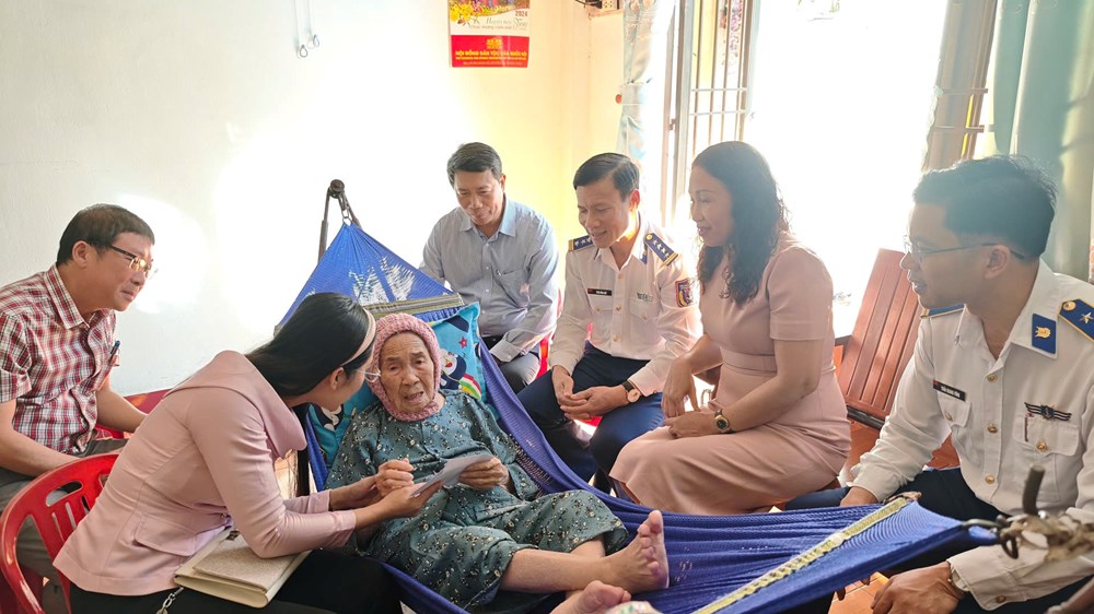 Vững niềm tin nơi đầu sóng, hướng về Đại hội XIV của Đảng - ảnh 5