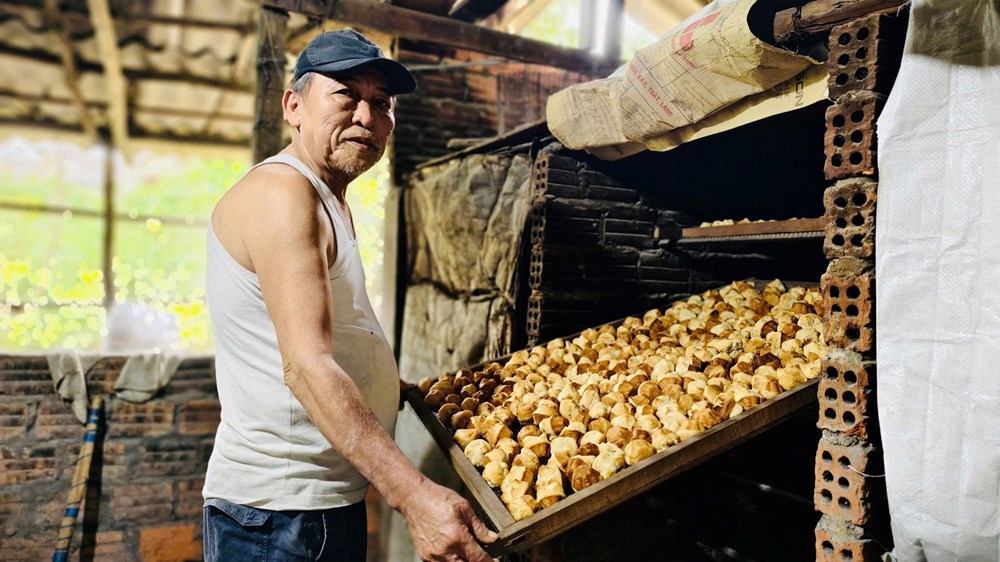 Nghề làm bánh thuẫn – giữ một phần kí ức Tết quê - ảnh 5