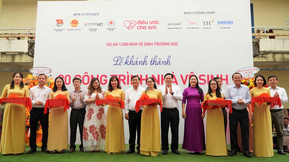 Đầu tư 20 công trình vệ sinh trường học, nâng cao chất lượng môi trường giáo dục - ảnh 1