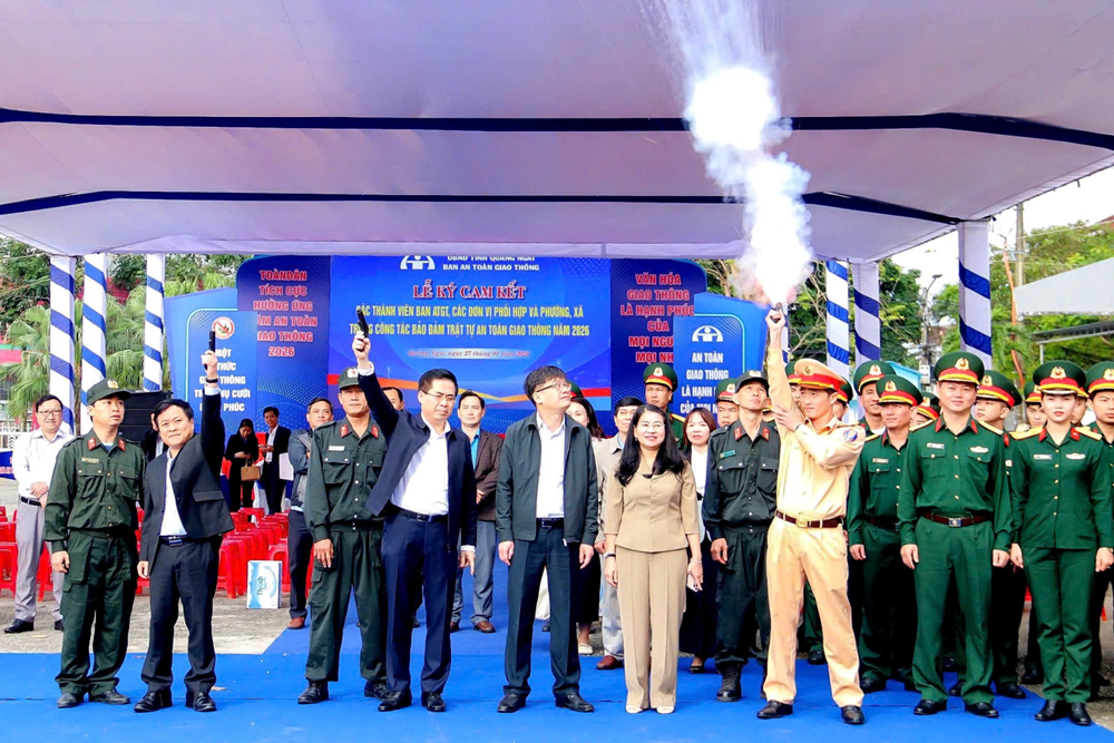 Quảng Ngãi ra quân hưởng ứng Năm An toàn giao thông 2026 - ảnh 3