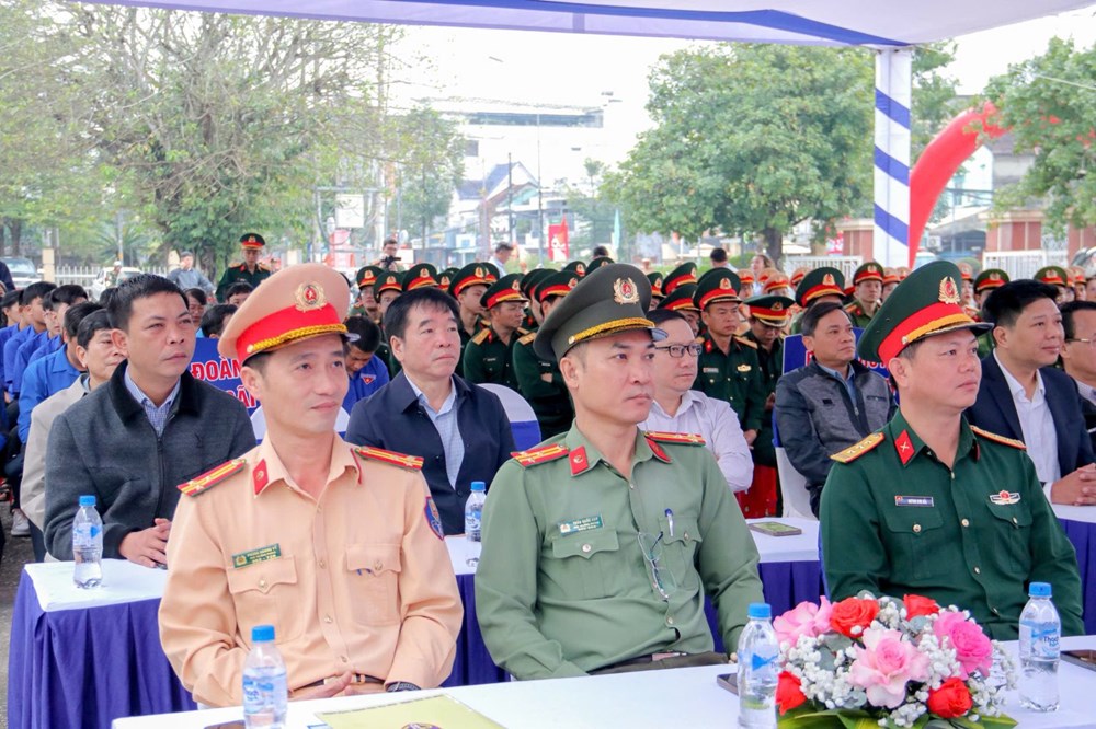 Quảng Ngãi ra quân hưởng ứng Năm An toàn giao thông 2026 - ảnh 2