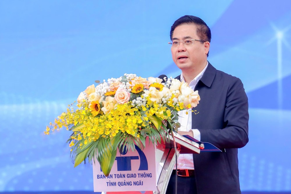 Quảng Ngãi ra quân hưởng ứng Năm An toàn giao thông 2026 - ảnh 1