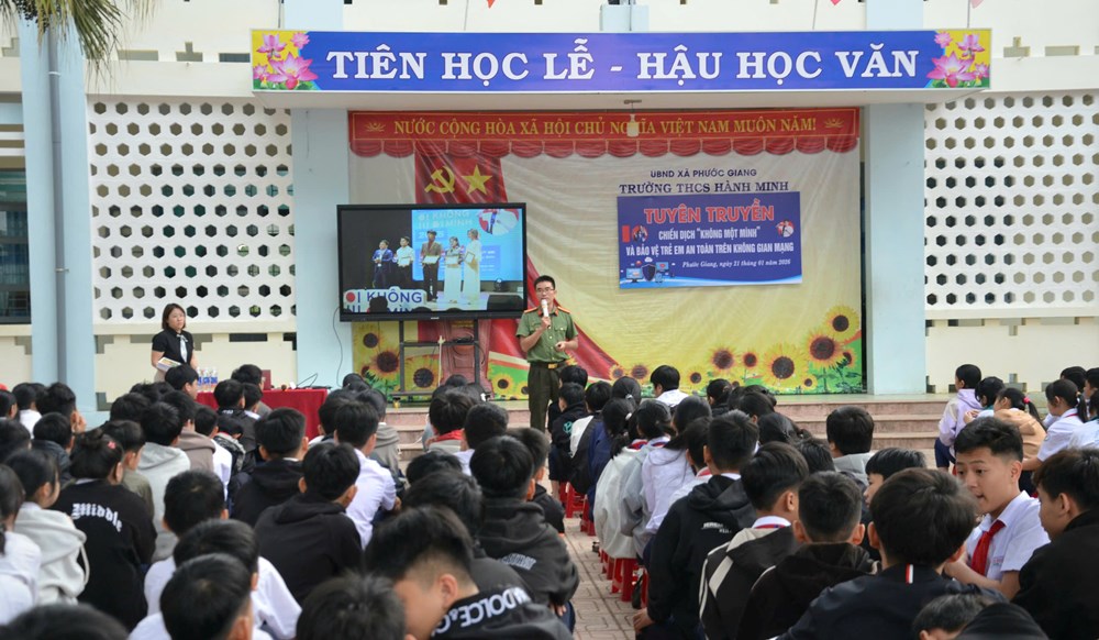 Xây dựng “lá chắn” số cho học sinh trước thách thức của không gian mạng - ảnh 1