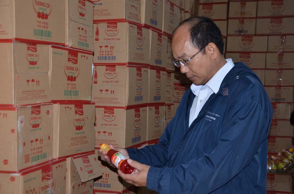 Quảng Ngãi “siết” chuỗi cung ứng thực phẩm, chặn hàng kém chất lượng dịp Tết - ảnh 1