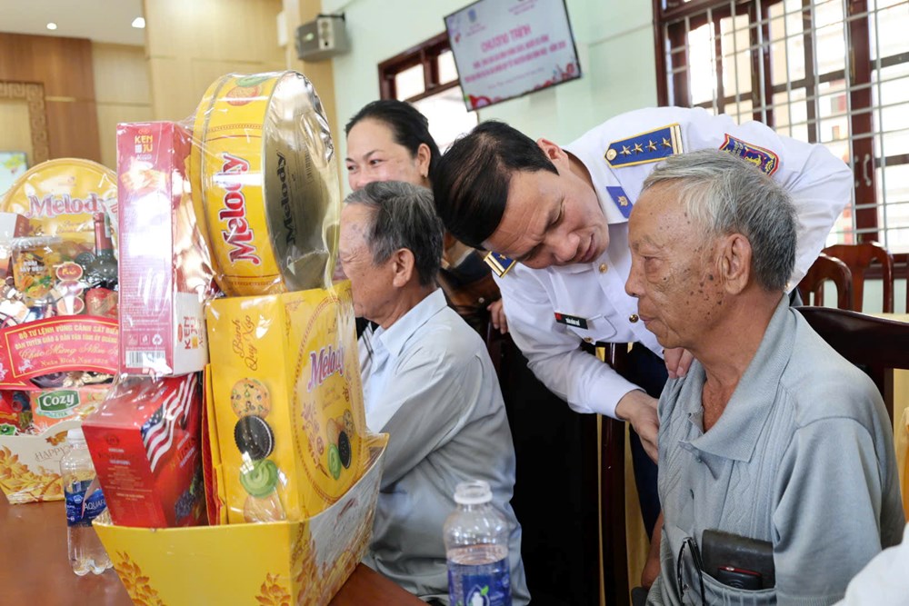 Ấm áp nghĩa tình tri ân các Mẹ Việt Nam anh hùng ở Ba Gia - ảnh 4