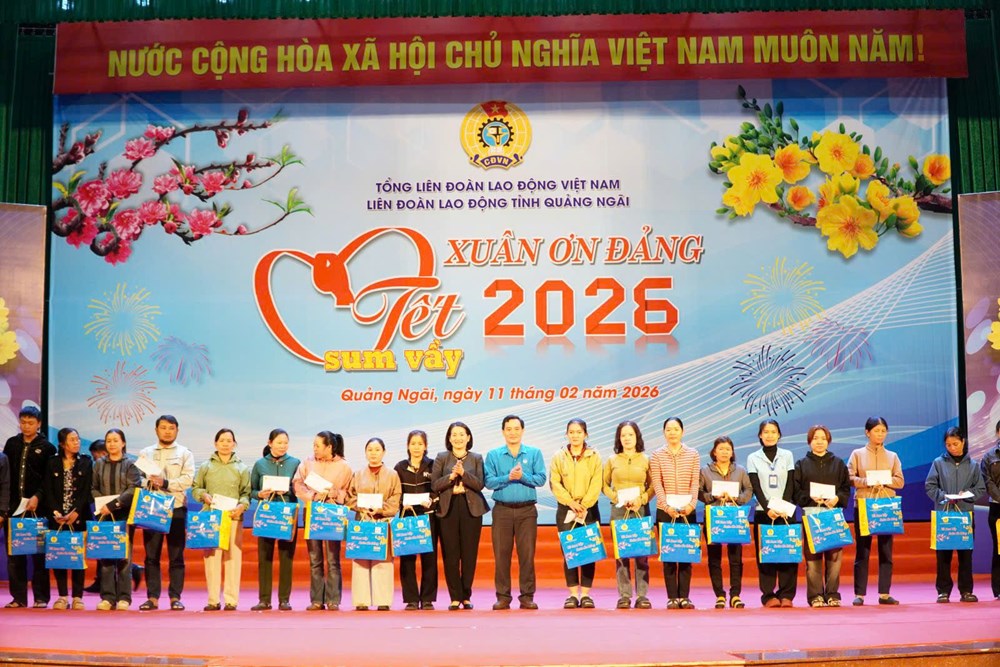 Lan tỏa yêu thương tại chương trình “Tết Sum vầy - Xuân ơn Đảng năm 2026” - ảnh 4