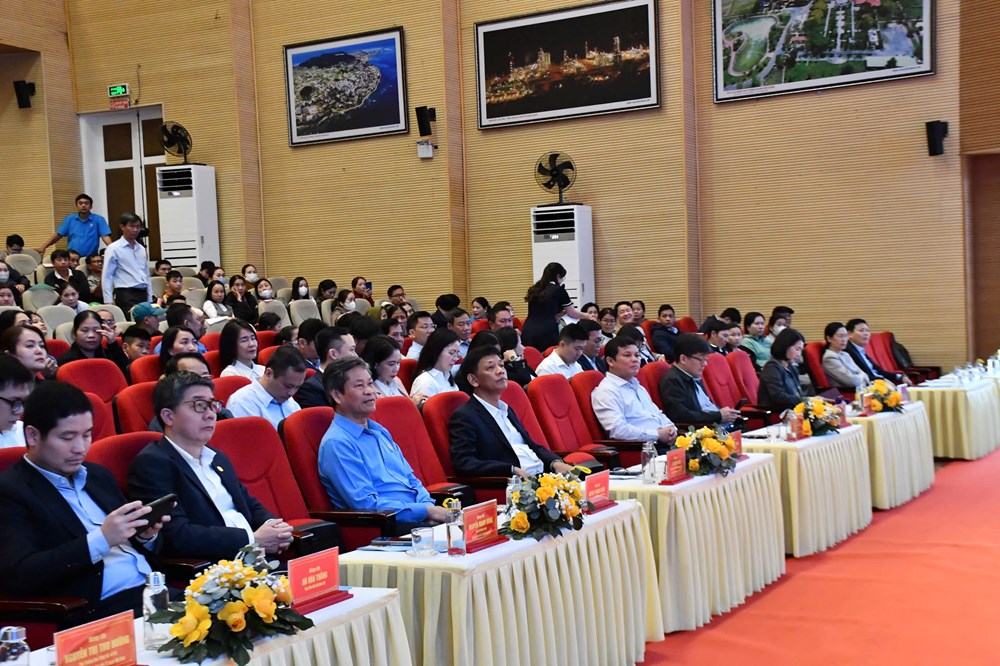 Lan tỏa yêu thương tại chương trình “Tết Sum vầy - Xuân ơn Đảng năm 2026” - ảnh 1