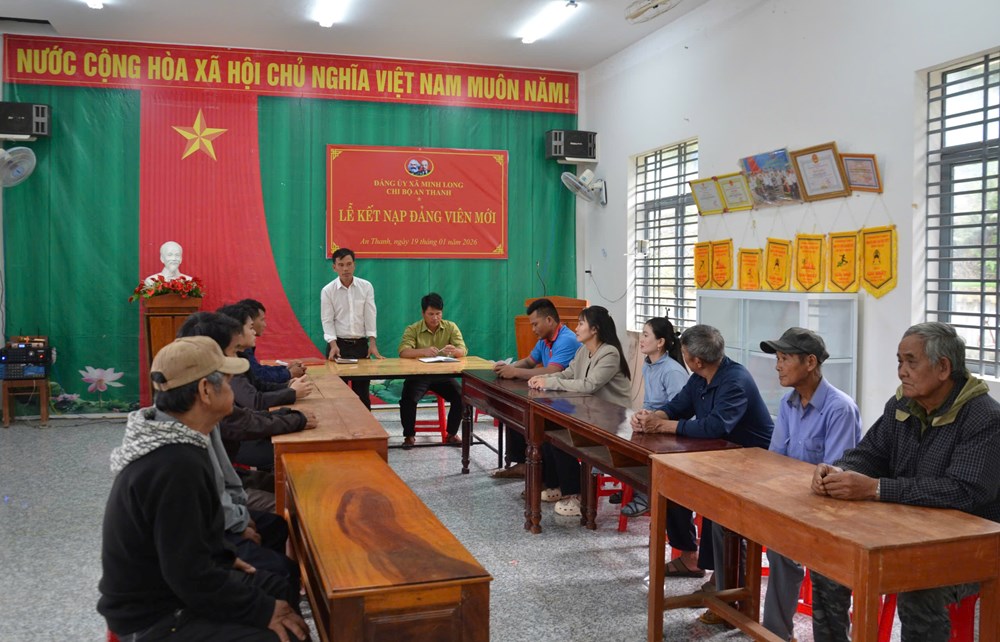“Hạt nhân” trẻ đưa nghị quyết của Đảng vào cuộc sống nơi vùng cao Quảng Ngãi - ảnh 3