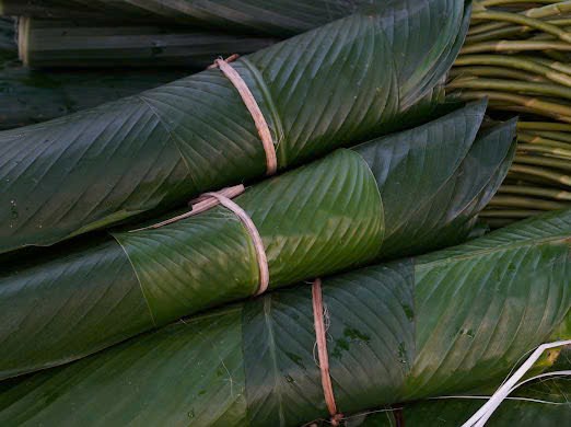 Cận Tết, thị trường lá dong, lá chuối “nóng” theo từng ngày - ảnh 3