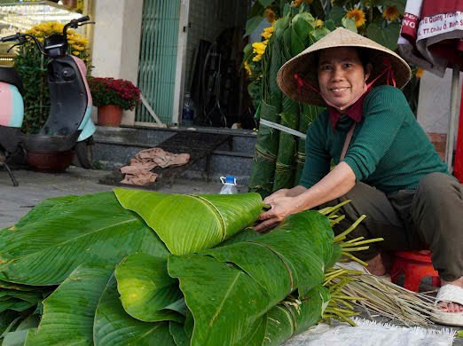 Cận Tết, thị trường lá dong, lá chuối “nóng” theo từng ngày - ảnh 6