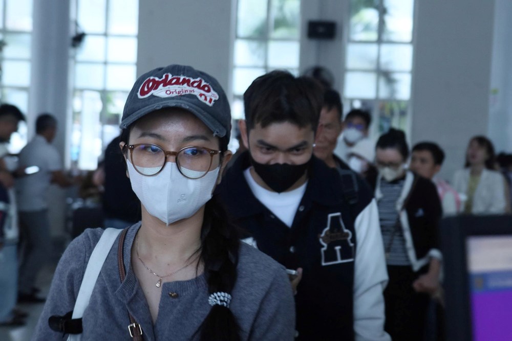 Chuyến tàu cuối năm đưa người xa xứ về với đảo Lý Sơn - ảnh 4