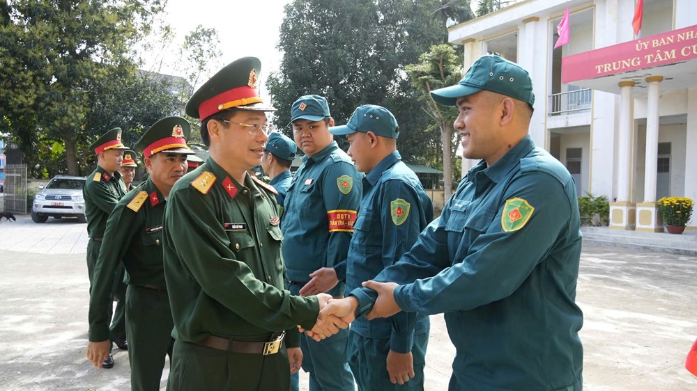 Sẵn sàng bắn pháo hoa đón giao thừa Tết Bính Ngọ 2026 - ảnh 3