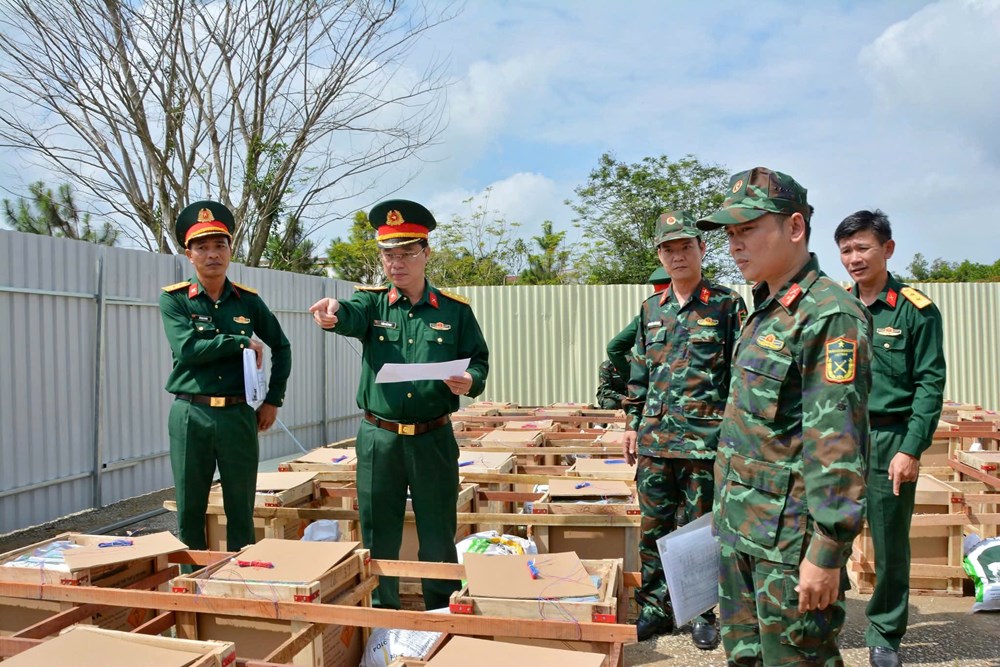 Sẵn sàng bắn pháo hoa đón giao thừa Tết Bính Ngọ 2026 - ảnh 2