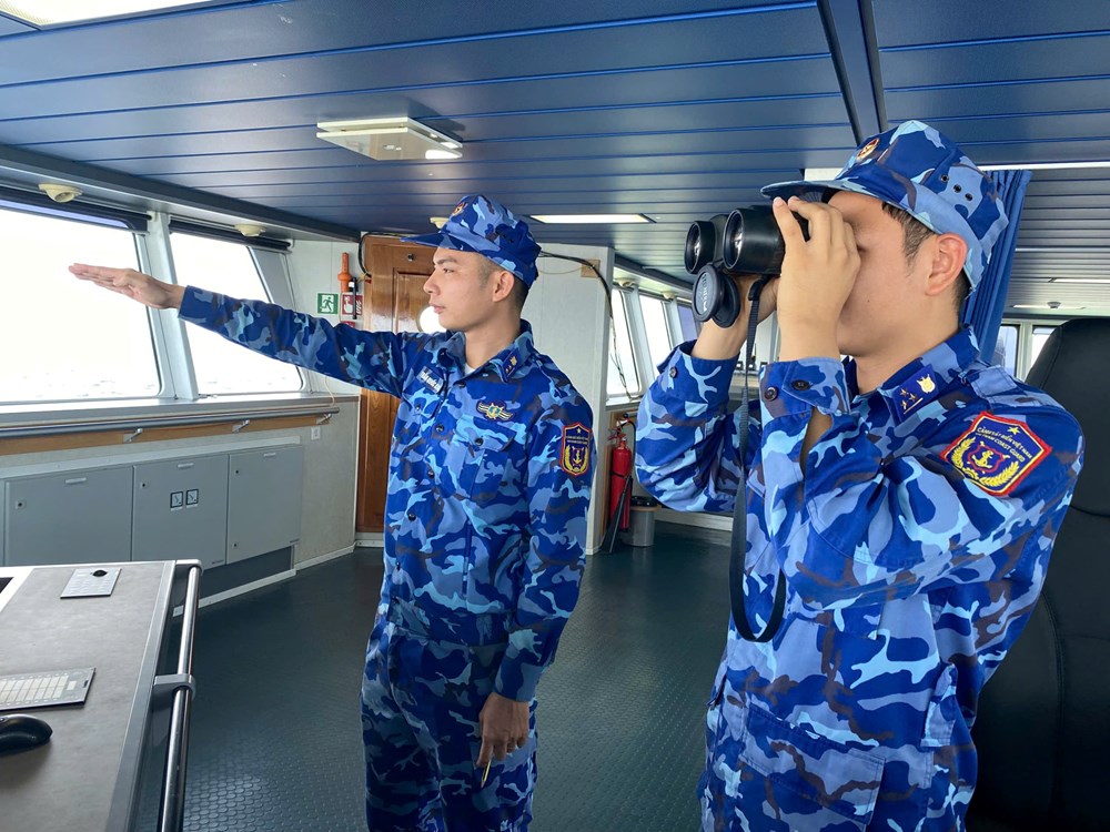 Giao thừa thiêng liêng nơi đầu sóng - ảnh 7