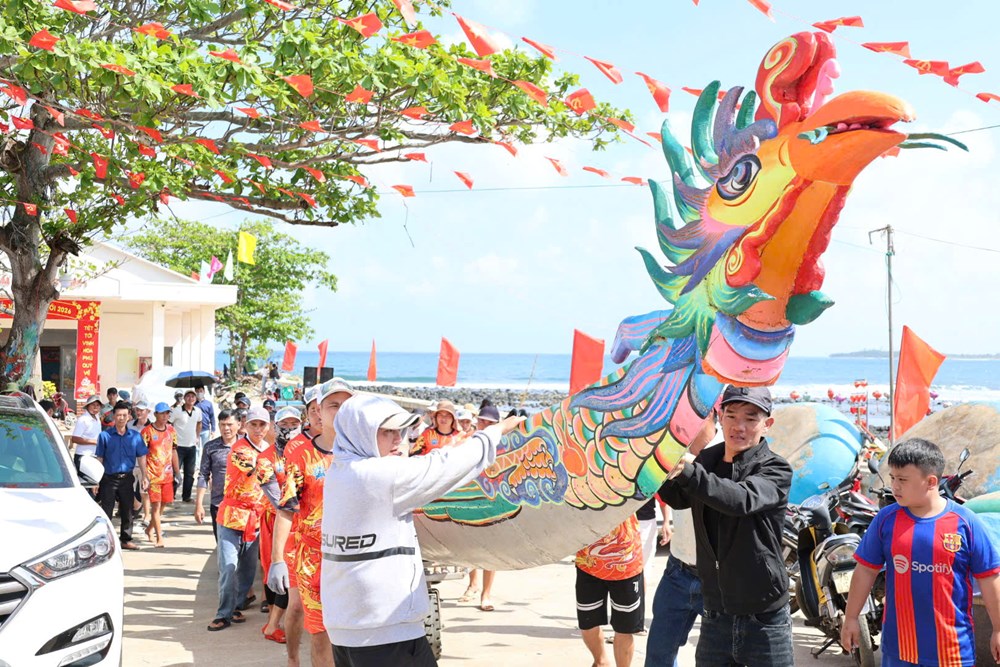 Nhịp chèo khai Xuân nơi làng biển Phước Thiện 1 - ảnh 2