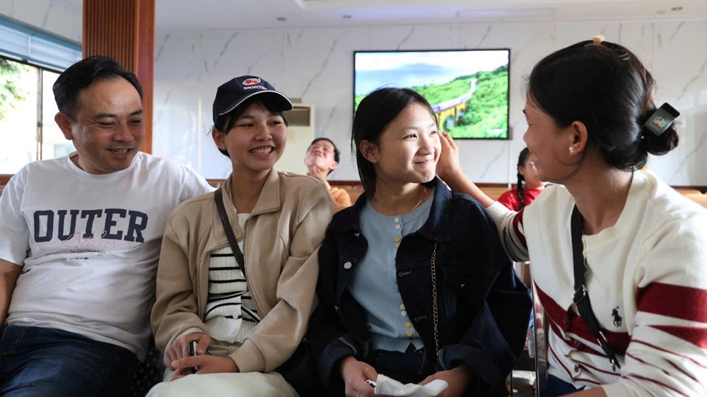 Nhộn nhịp rời Ga Quảng Ngãi sau Tết - ảnh 1