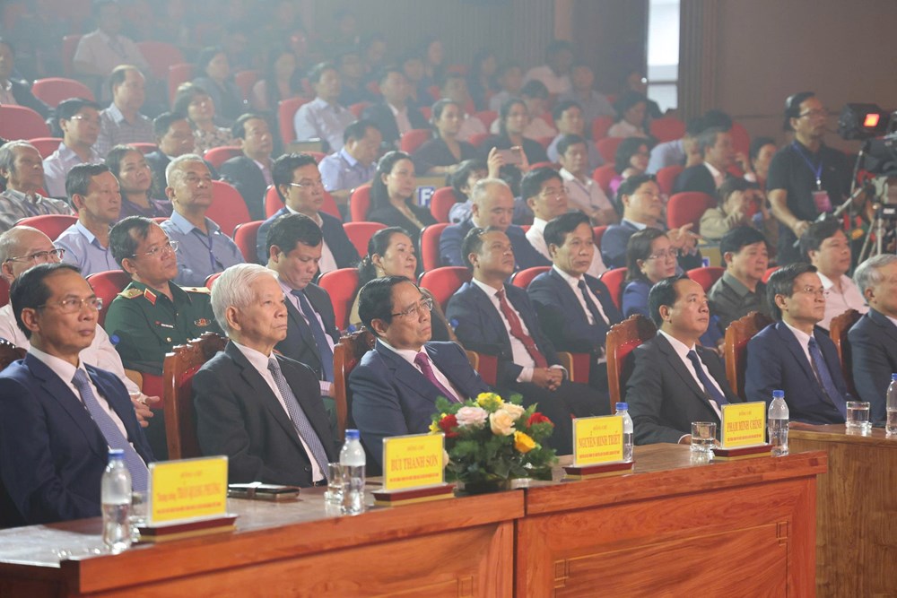 Chương trình chính luận nghệ thuật khắc họa trọn đời phụng sự của Thủ tướng Phạm Văn Đồng - ảnh 1