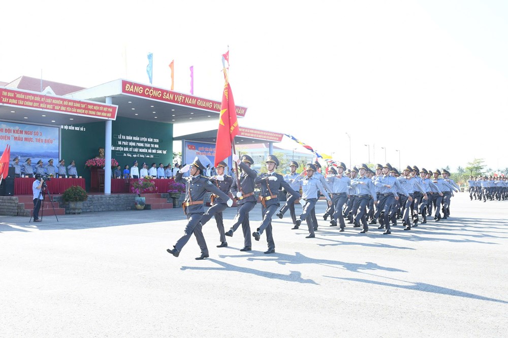 Vùng Cảnh sát biển 2 quyết tâm vững vàng nơi đầu sóng - ảnh 3