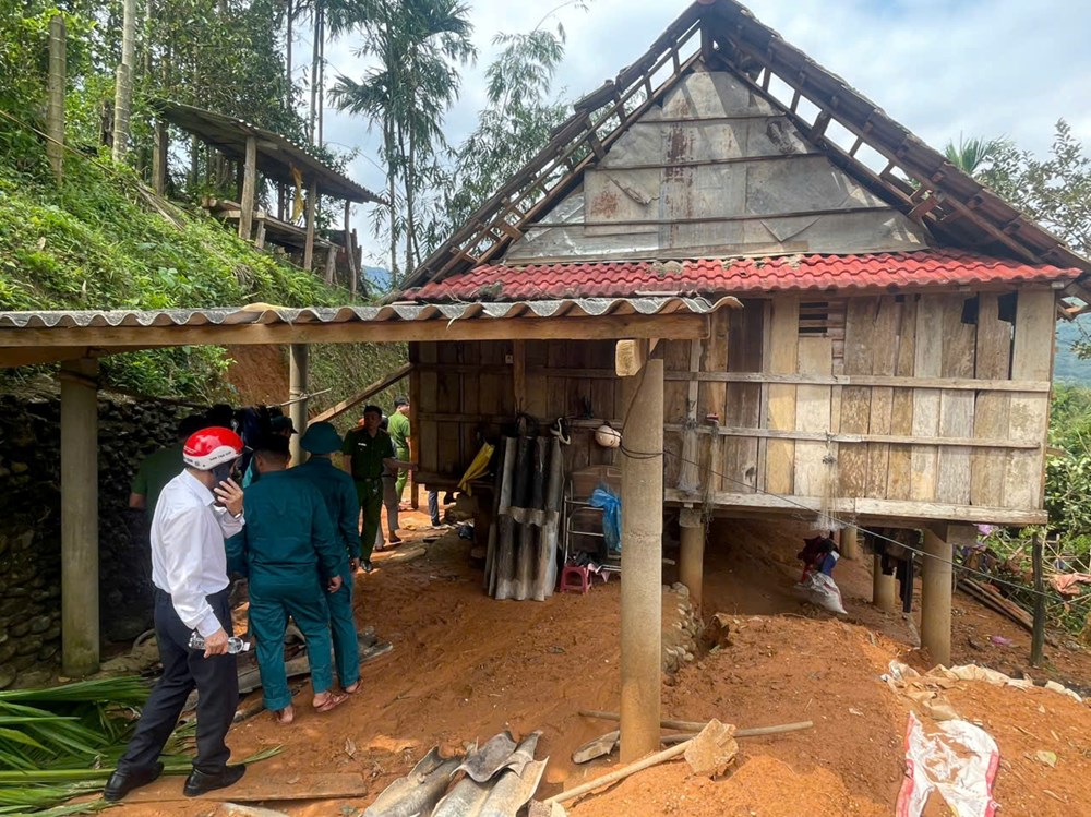 Quảng Ngãi khẩn trương khắc phục hậu quả lốc xoáy, sớm ổn định đời sống nhân dân - ảnh 3