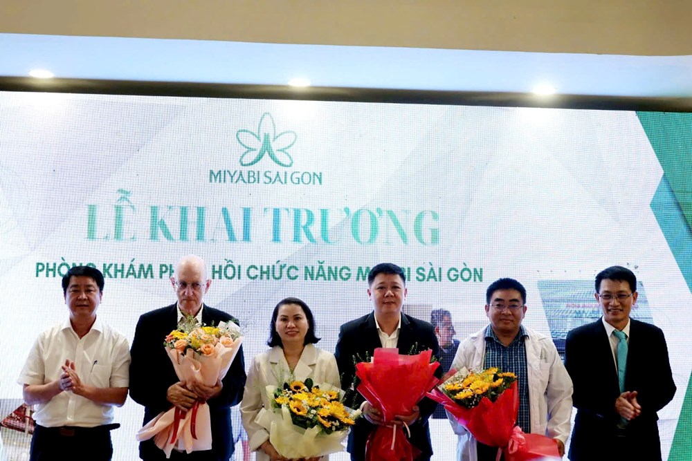 Đưa mô hình phục hồi chức năng tiên tiến đến gần người bệnh ở Quảng Ngãi - ảnh 4