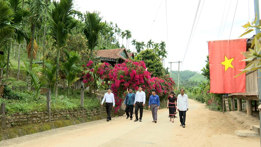 Lan tỏa niềm tin bầu cử nơi bản làng Ca Dong - ảnh 4